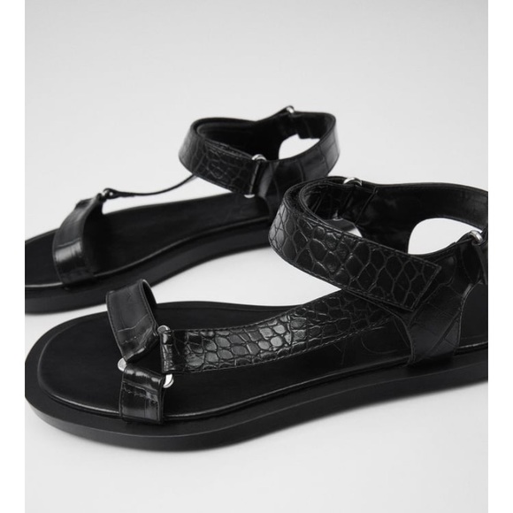 🔥 ZARA LOW HEELED ANIMAL PRINT SLIDE SANDALS🔥